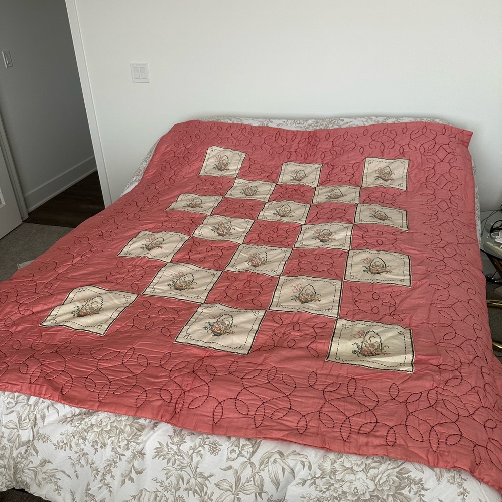 Quilt embroidered basket pink block quilt